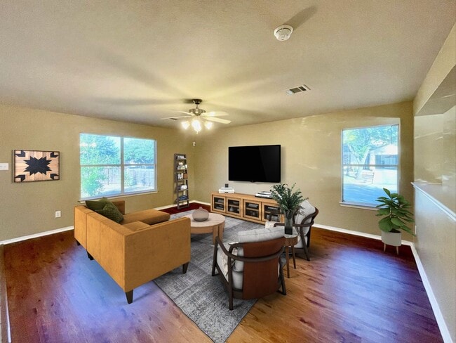 Building Photo - BEAUTIFUL 4 BR/2BTH HOUSE LOCATED IN CIBOLO AVAILABLE NOW!!