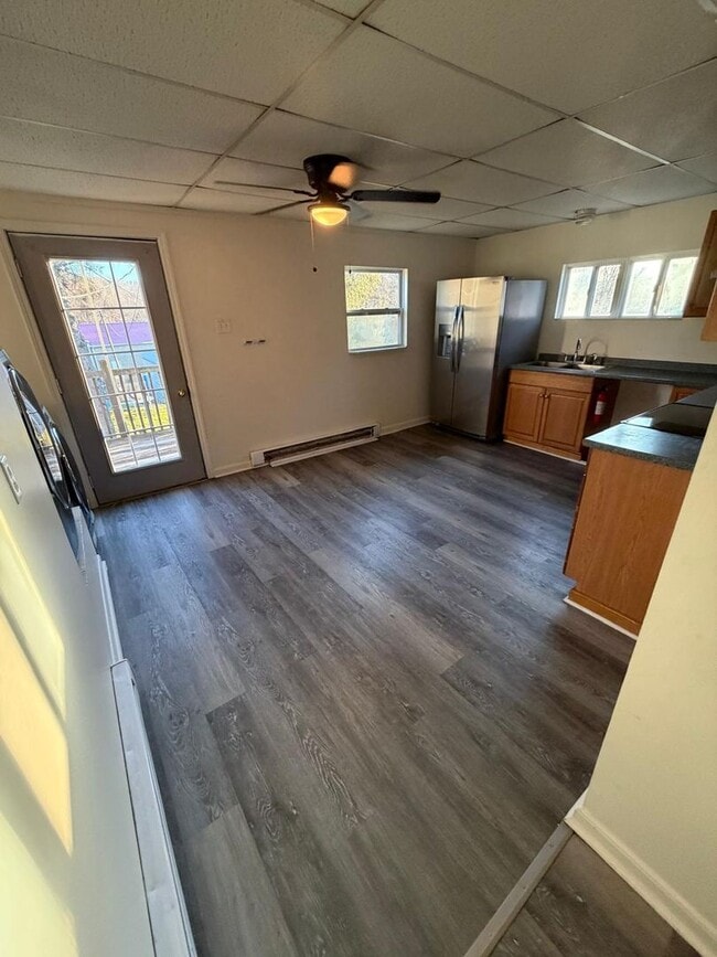 Photo - 138 Main St Unit 1