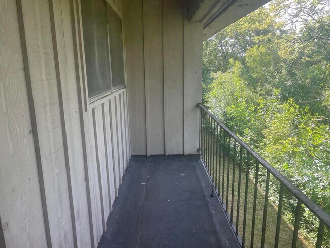 Photo - 3811 S 35th St