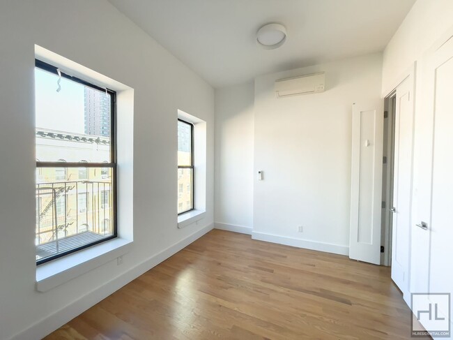 Upper East Side / Spacious 1-Bedroom 1-Bat... - Upper East Side / Spacious 1-Bedroom 1-Bat... Apartment Unit 5B