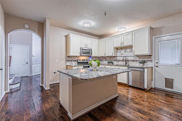Photo - 317 Gershwin Way