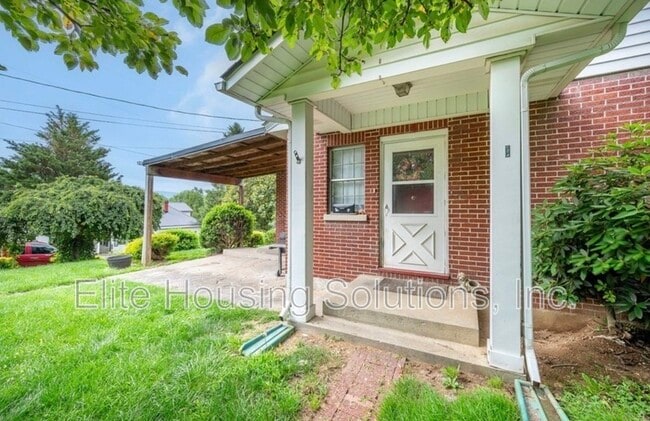 Photo - 290 W Ridge St