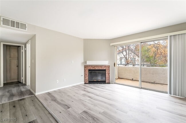 Photo - 3101 Casey Dr Unit 202