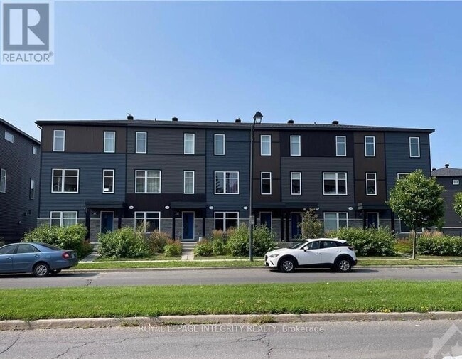 Photo - 51 Lakepointe Dr