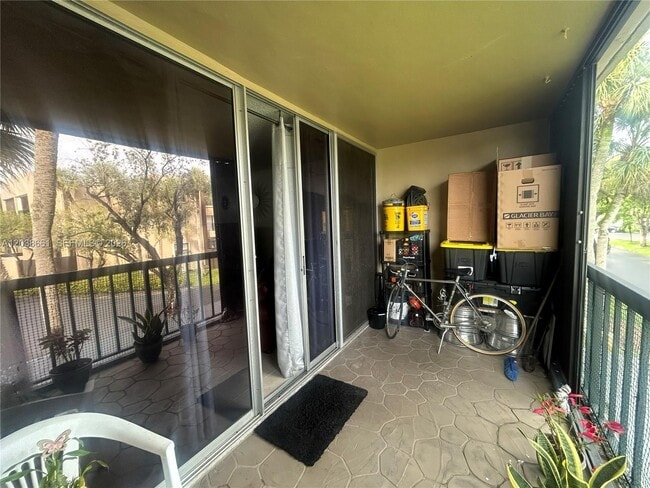Photo - 10875 SW 112th Ave Unit 203