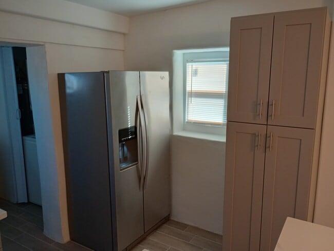 Photo - E 4th St Casa