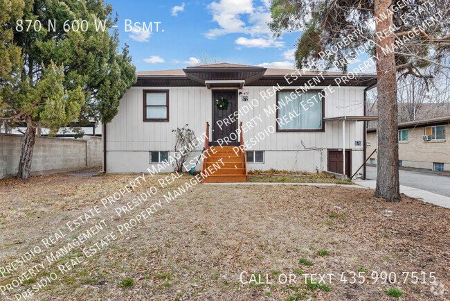 Building Photo - Cute vintage remodeled basement apartment Unit Bsmt.