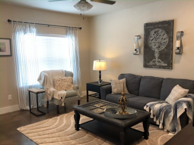 Photo - 3217 Belmont Dr