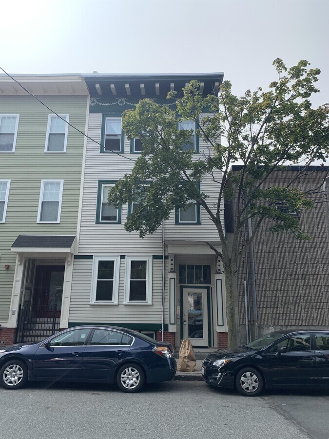 Photo - 177 W Fifth St