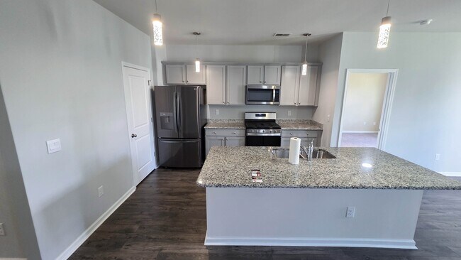 Photo - 506 Hogwart Ln
