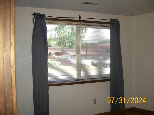 Photo - 528 N M St Unit 3