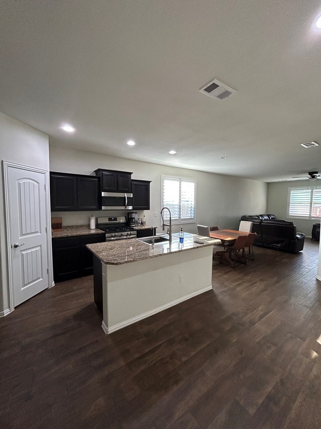 Photo - 1714 Wrigley Dr