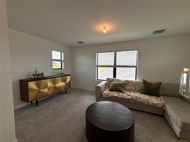 Photo - 10660 Wilgrove 10660