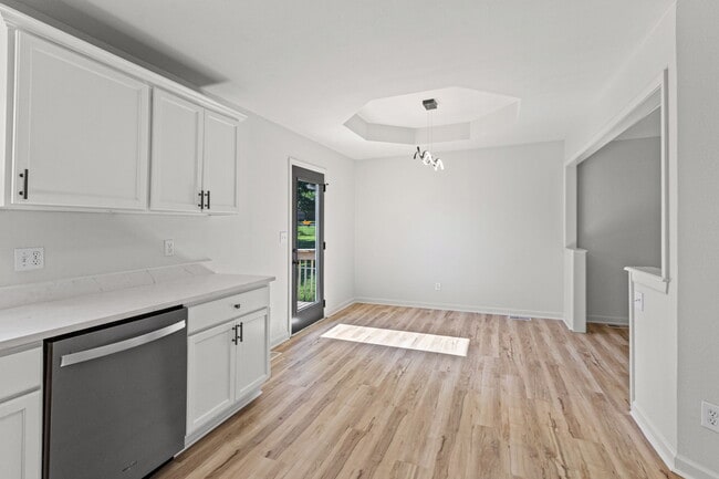 Photo - 16209 Speaker Ave