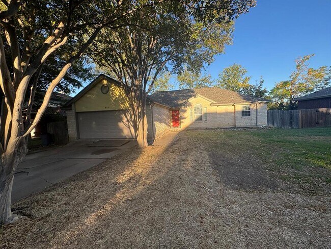 Photo - 1805 Whirlwind Trail