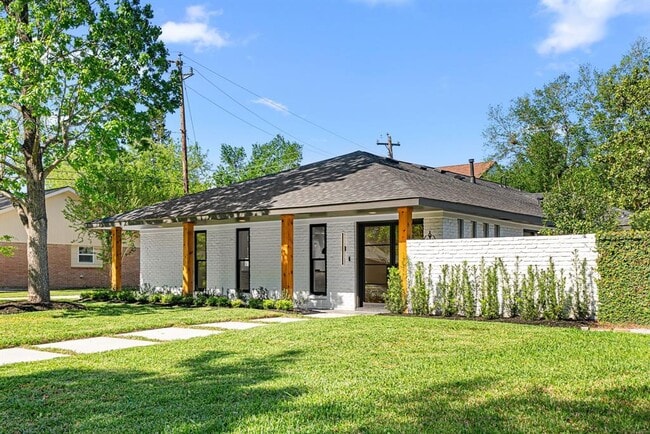 Building Photo - 2506 Briarbrook Dr Rental