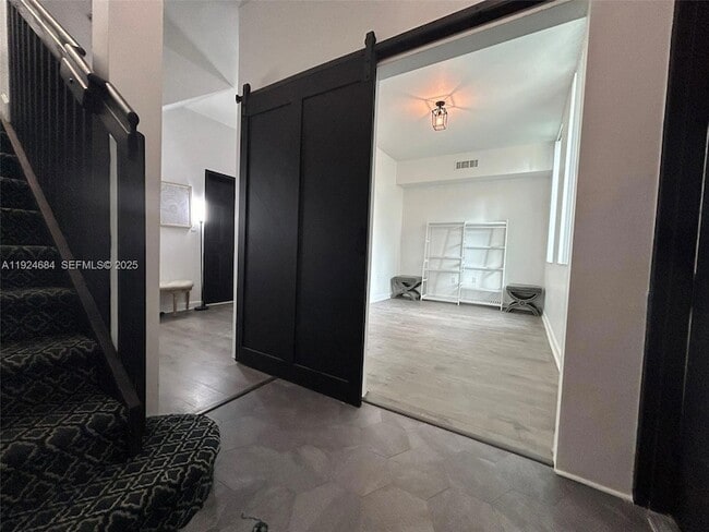 Photo - 2142 Van Buren St