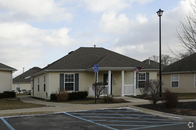 Apple Ridge - Apple Ridge Apartments