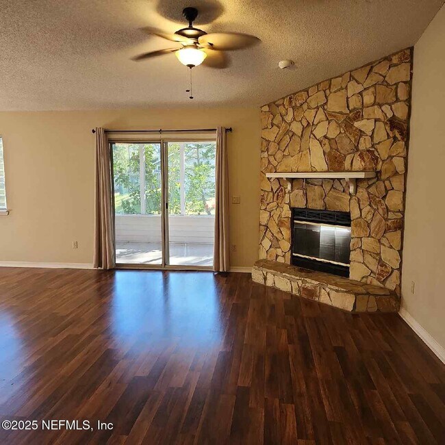 Photo - 2210 Captain Kidd Dr