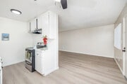 1BR, 1BA - 640SF - Kitchen