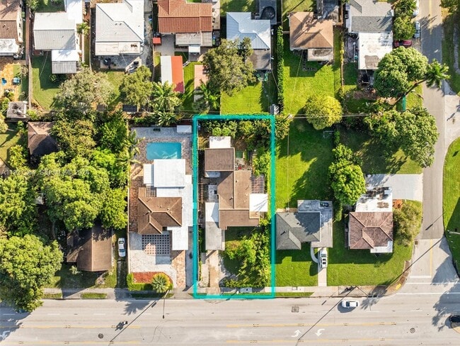 Photo - 700 SW 12th St