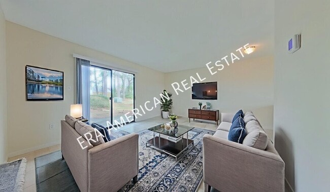 Photo - 230 Oxford Ct