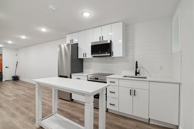 Building Photo - 36 Park St Unit 1-1 Rental