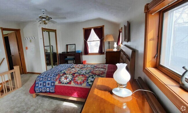 Building Photo - 4883 Cordes Rd Rental