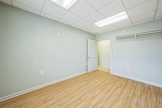 Building Photo - 2119 Jensen Dr Rental