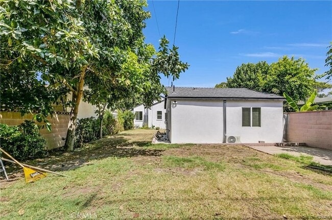 Photo - 3300 Wisconsin Ave