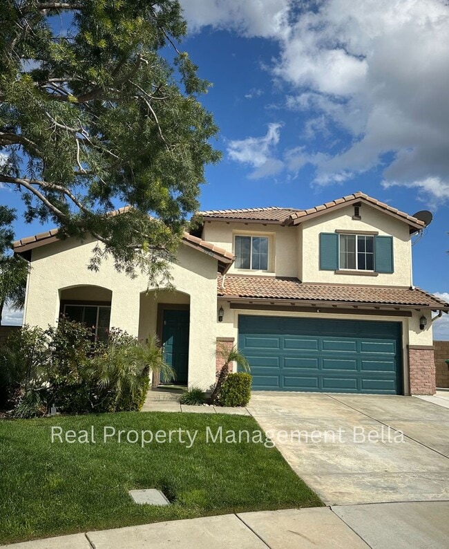 Photo - Lakeview Pool Retreat in a Private Cul-de-Sac Setting