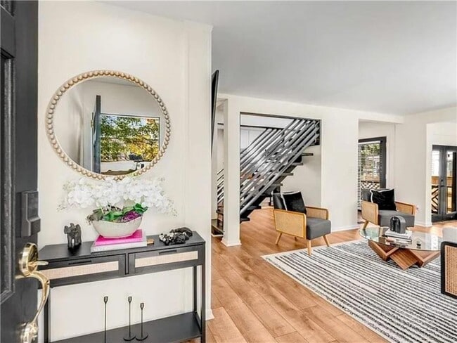 Photo - 1471 Hardin Ave