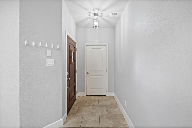 Photo - 3314 Halle Trace Ln