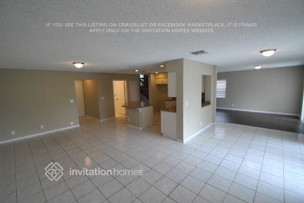 10364 Sunstream Ln