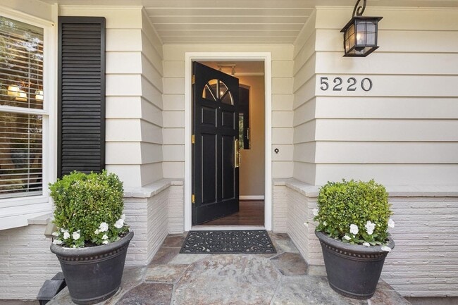 Photo - Classy ranch-style home for rent!