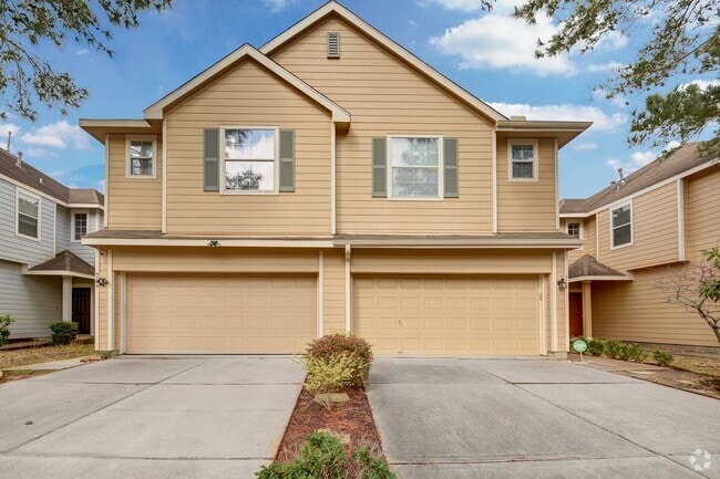 Building Photo - Lovelty 3 bed/ 2.5 bath townhome!