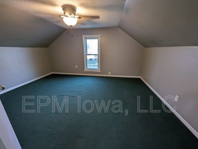 Photo - 815 2nd St SW