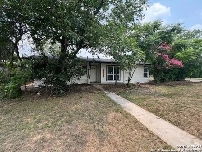 Building Photo - Charming 3-Bedroom Home in Wilshire Neighb...
