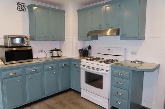 Photo - **Winter Rental** Fully Furnished, Beautif...