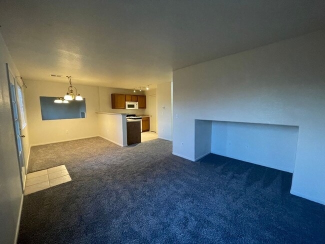 Photo - Great Sparks Townhouse!