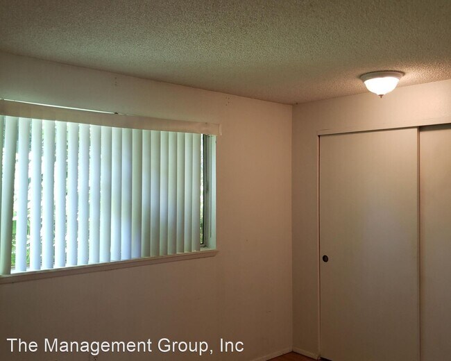 Photo - 2 br, 1 bath House - 11003 NE 48th Circle