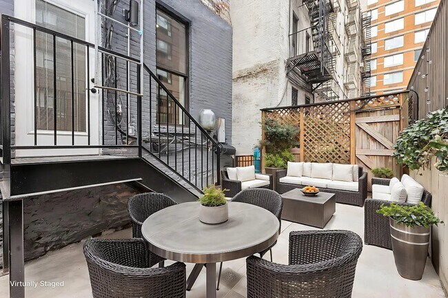 Photo - 453 W 48th St Unit 1C