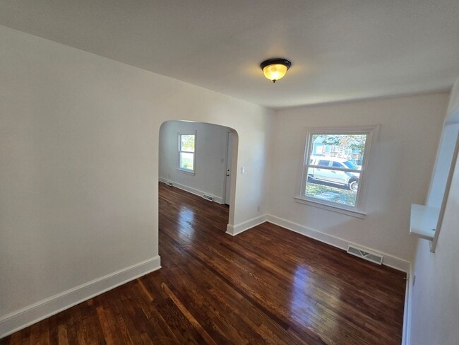 Photo - COMPLETELY RENOVATED 2 bedroom house