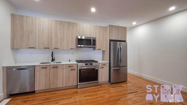 Photo - 3 bedroom in Brooklyn NY 11222