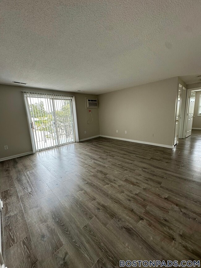 4516 N Main St Unit A9