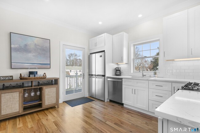 Photo - 12 Sandy Way