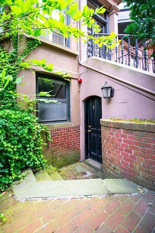 Photo - 189 Beacon St Unit 1