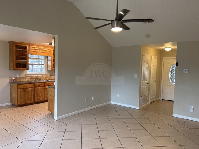 Photo - 3504 Warfield Dr