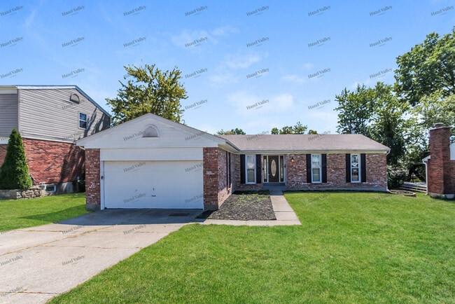 Building Photo - 1743 Fullerton Dr Rental