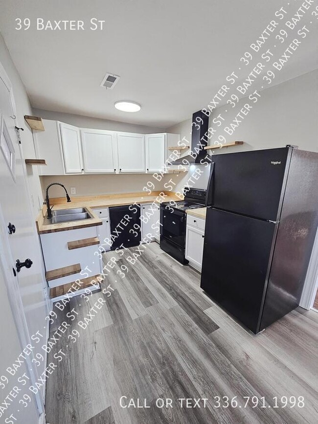 Photo - 39 Baxter St